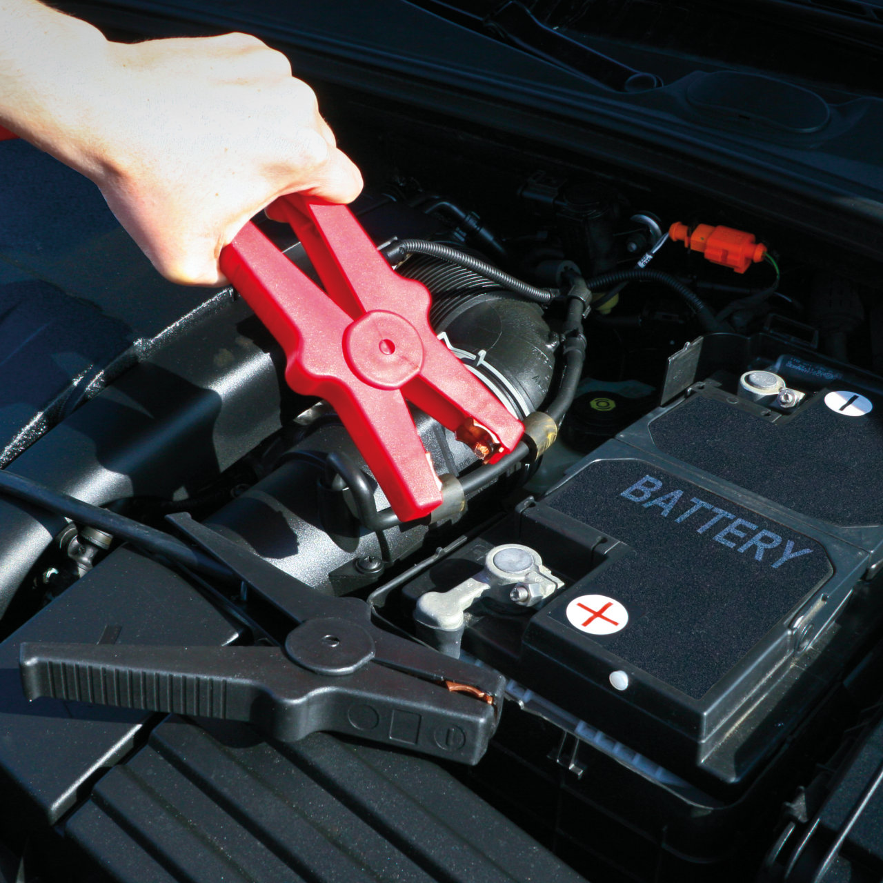 SP16 Automotive Batterieladegeräte, | Starthilfekabel und Spannungswandler, STARTHILFEKABEL | AEG mehr Lampen AEG Sicherheit |